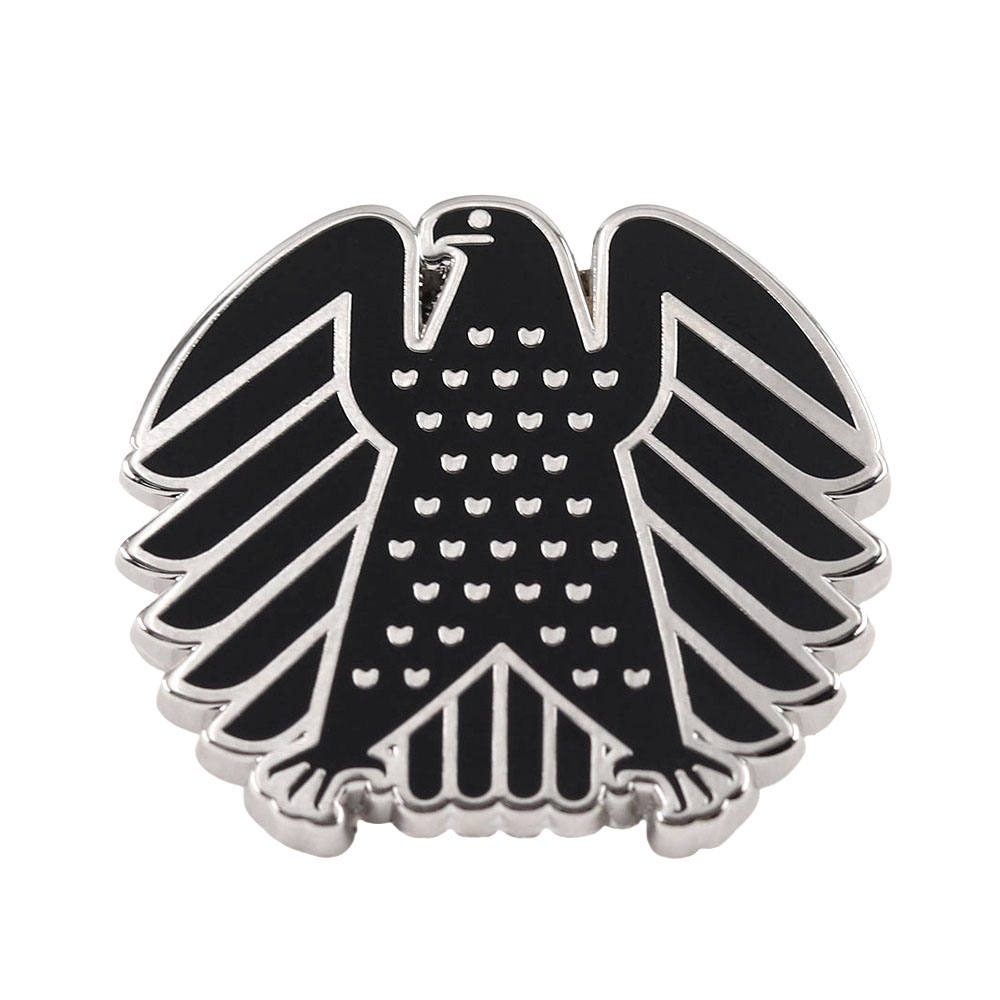 Collectible Vintage Brooches - Duitse federale Black Hawk broche nationaal